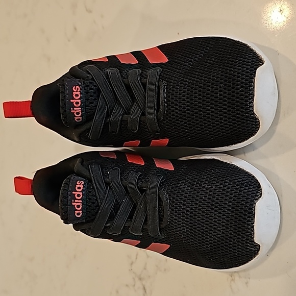 Adidas toddler size 6 shoes - Picture 2 of 5